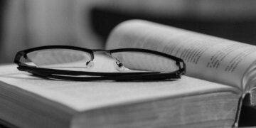 narrative-strategies-in-anthills-of-the-savannah.-elifnotes.com